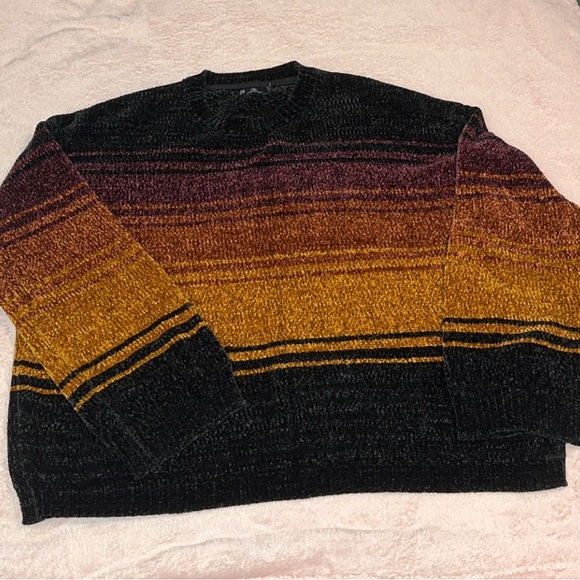 VOLCOM WOMENS VELVET SWEATER - Picture 1 of 5